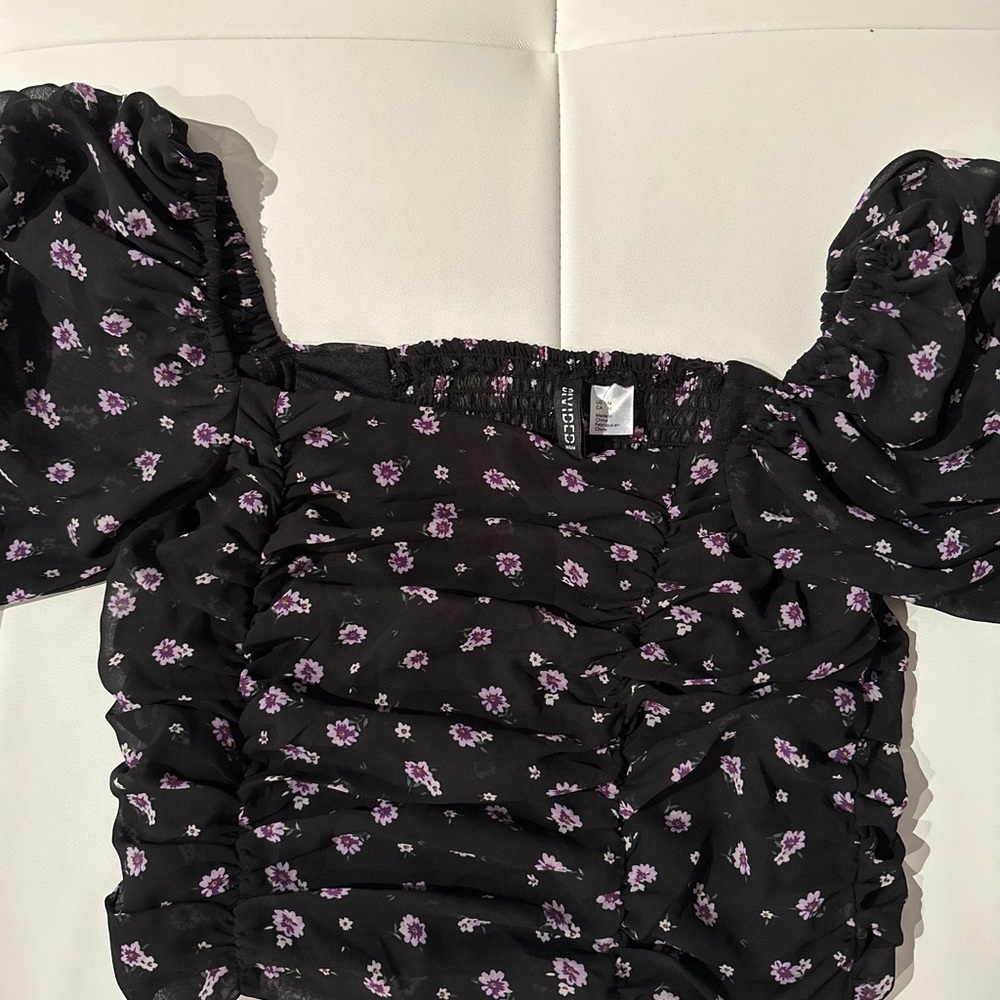 H&M Medium Top - Picture 4 of 8